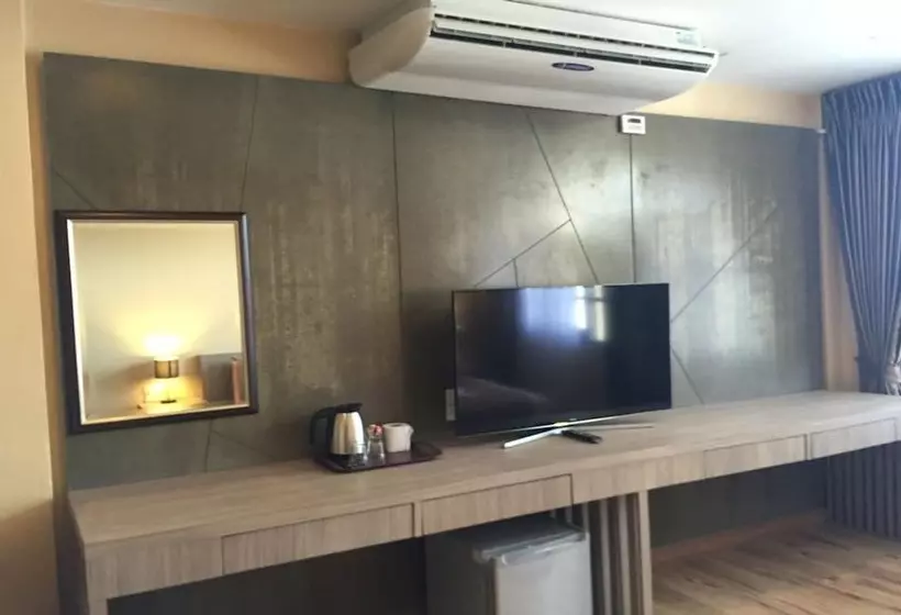 Hotell S A F E Residence Patong