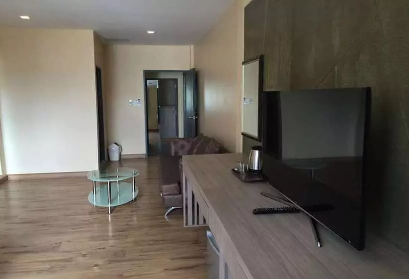 Hotell S A F E Residence Patong