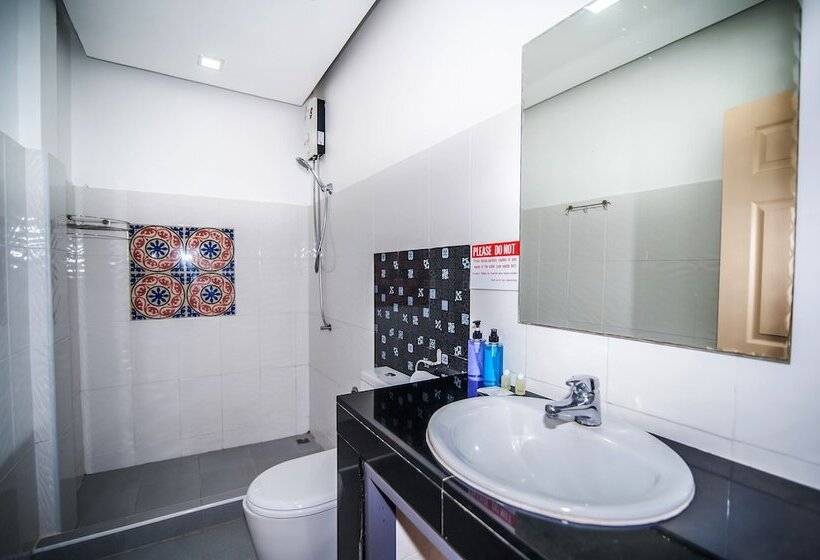 Hotel S A F E Residence Patong