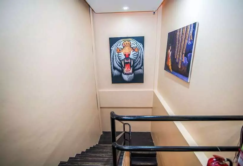 Hotell S A F E Residence Patong