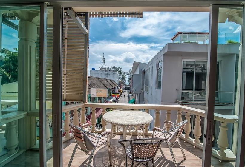 Hotel S A F E Residence Patong