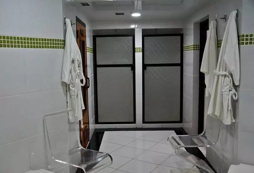 Real Plaza Hotel And Convention Center