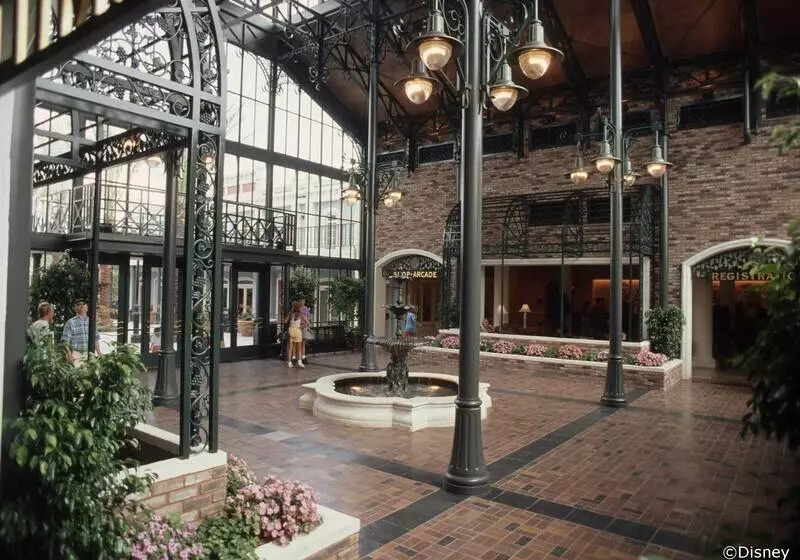 Disney S Port Orleans Resort  French Quarter