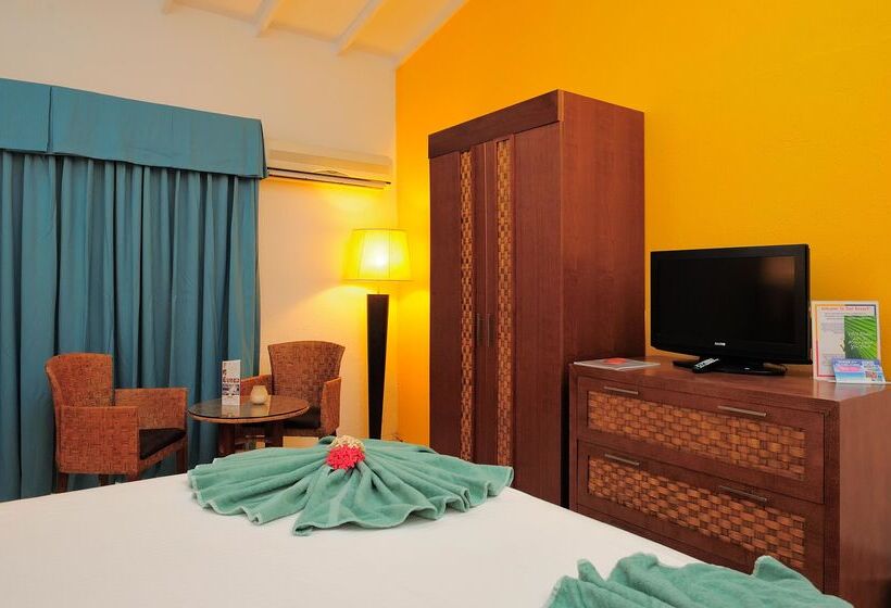 Divi Flamingo Beach Resort