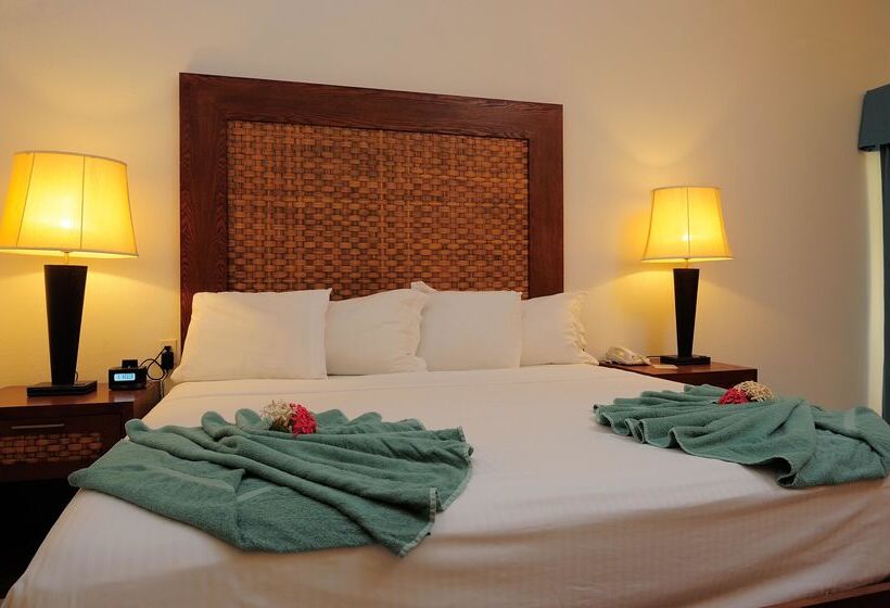 Divi Flamingo Beach Resort