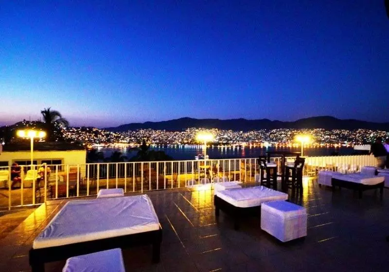 ホテル Alba Suites Acapulco