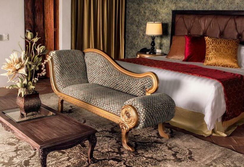 هتل Doña Manuela