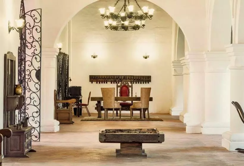 ホテル Doña Manuela