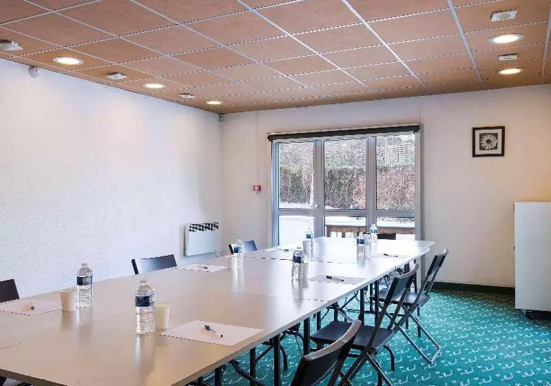 ホテル F1 Igny Massy Tgv