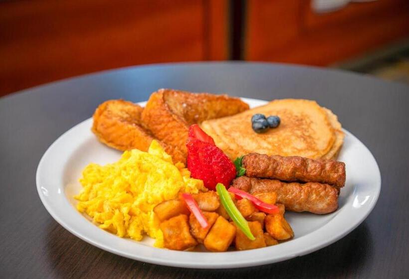 هتل Holiday Inn Mayaguez & Tropical Casino, An Ihg