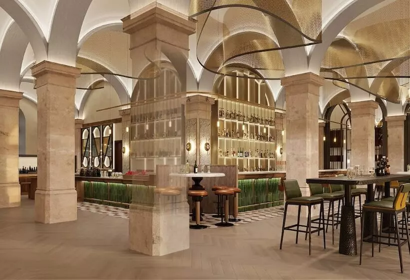 酒店 Imperial Riding School, Autograph Collection