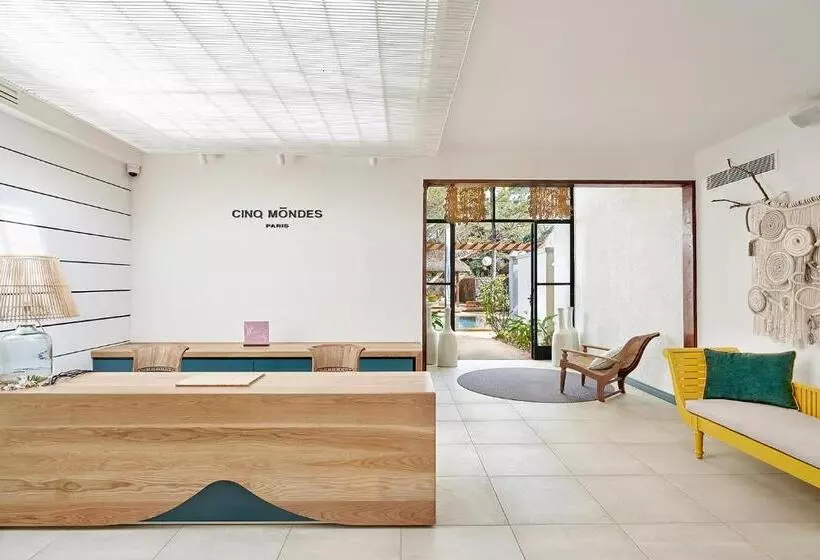 Hotel Paradise Cove Boutique