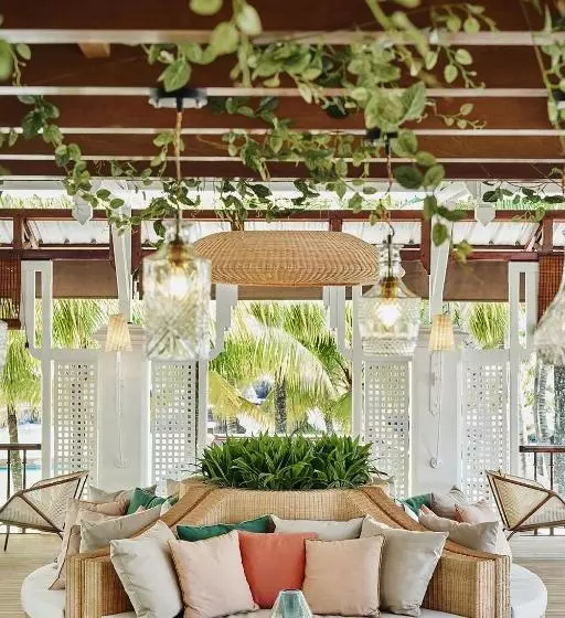 Hotel Paradise Cove Boutique