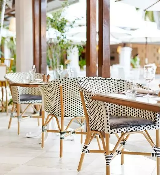 Hotel Paradise Cove Boutique