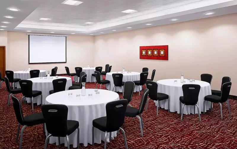 Отель Sheraton Heathrow