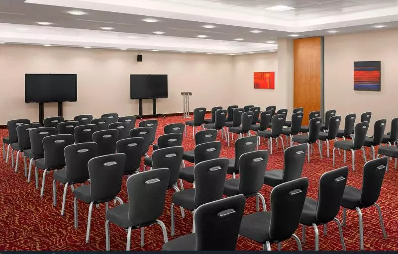 Отель Sheraton Heathrow