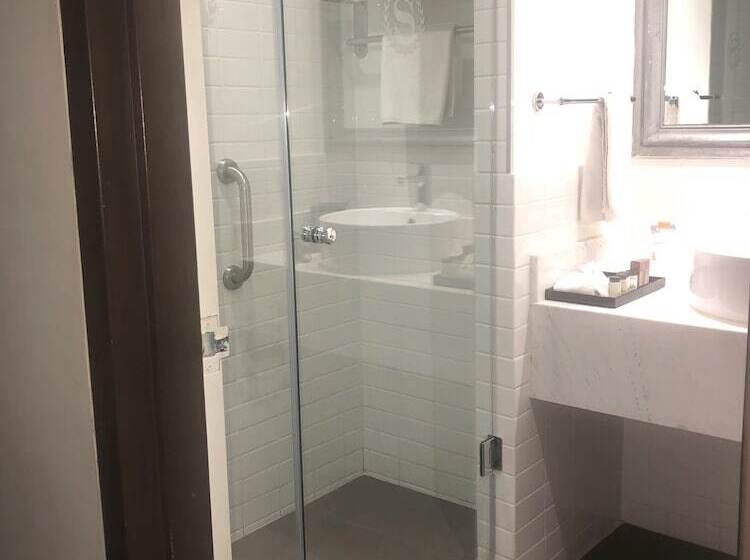 فندق Wyndham Monterrey Ambassador Centro