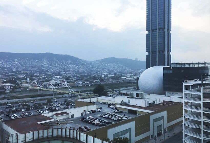 فندق Wyndham Monterrey Ambassador Centro