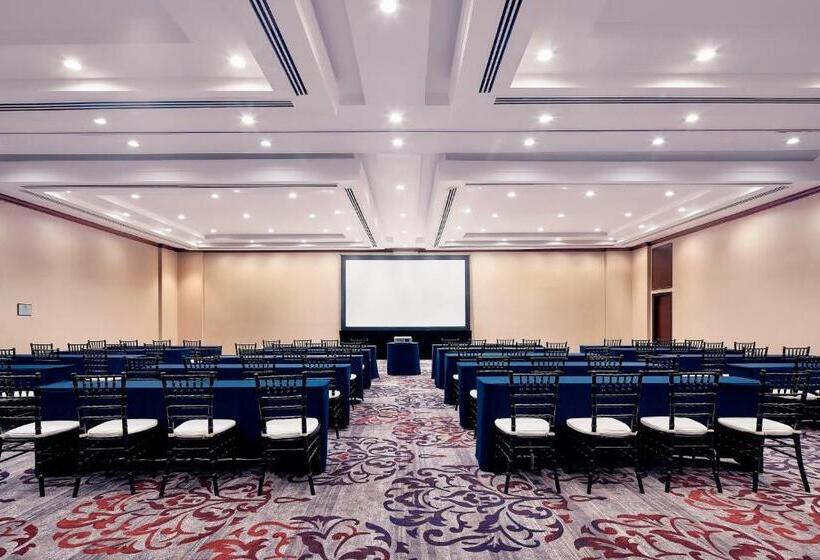 فندق Wyndham Monterrey Ambassador Centro