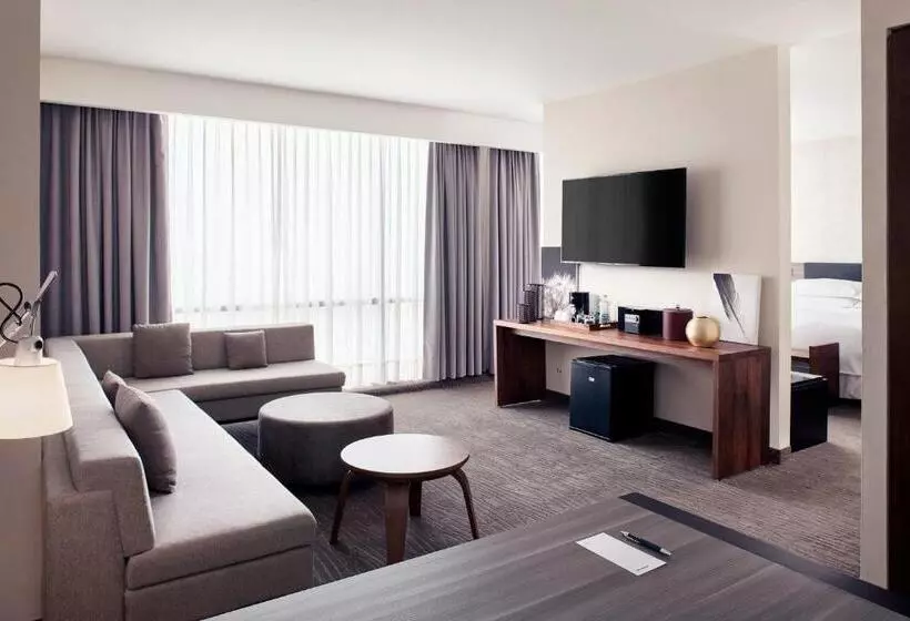 호텔 Wyndham Monterrey Ambassador Centro