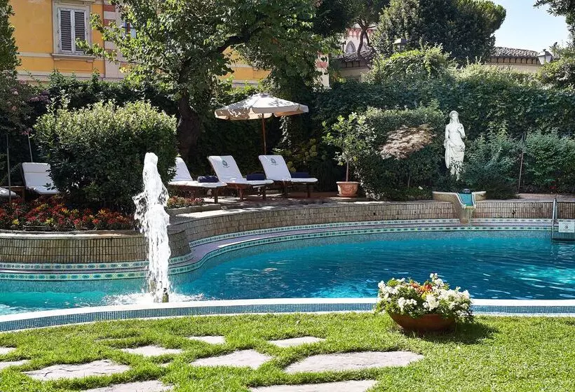 هتل Sina Villa Medici, Autograph Collection