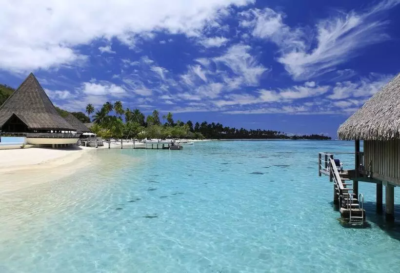 هتل Sofitel Kia Ora Moorea Beach Resort