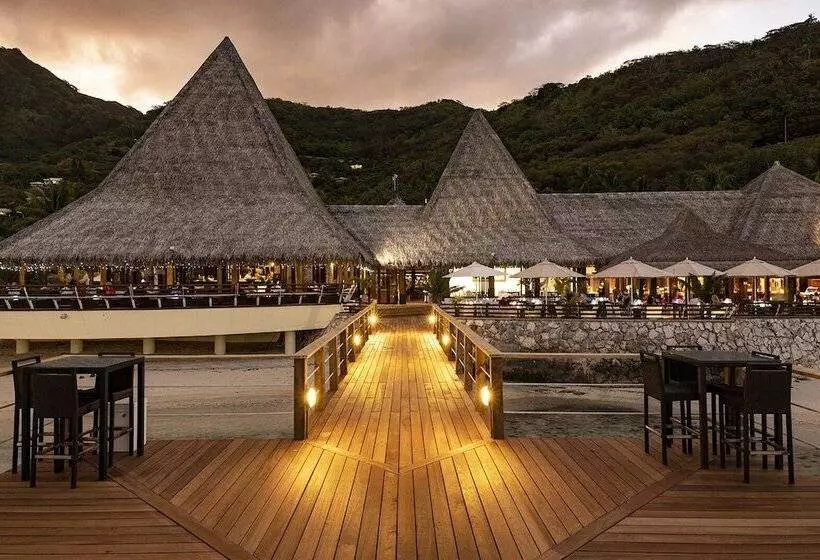 هتل Sofitel Kia Ora Moorea Beach Resort