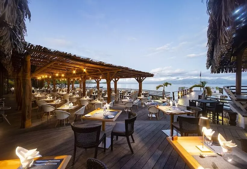 هتل Sofitel Kia Ora Moorea Beach Resort