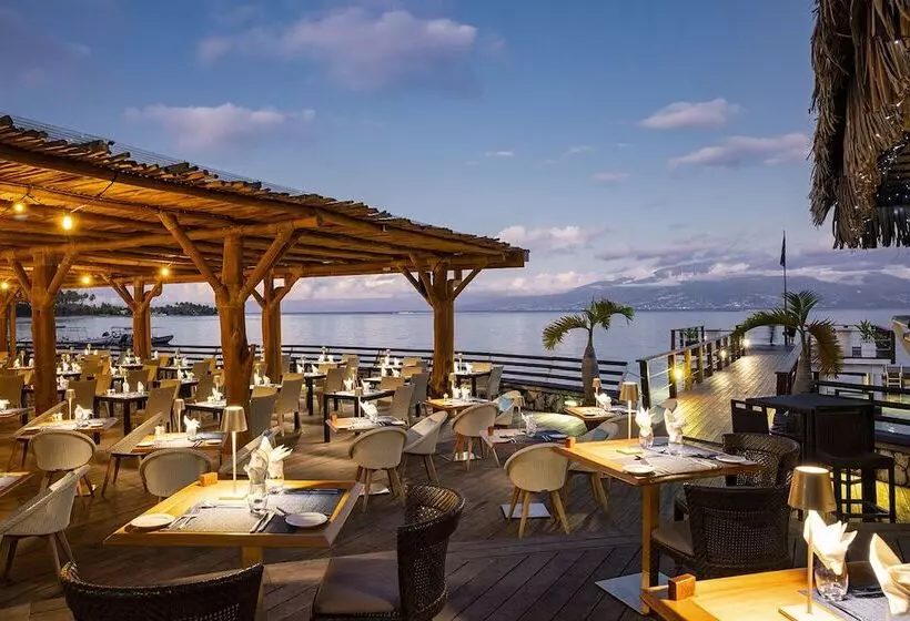 هتل Sofitel Kia Ora Moorea Beach Resort