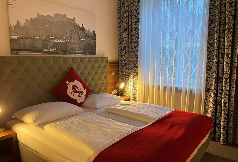 هتل Villa Carlton   Adults Only