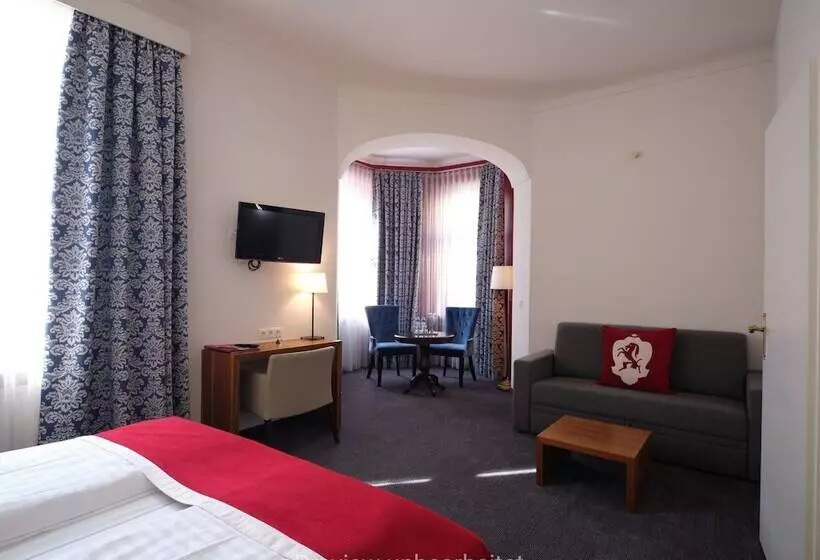 هتل Villa Carlton   Adults Only