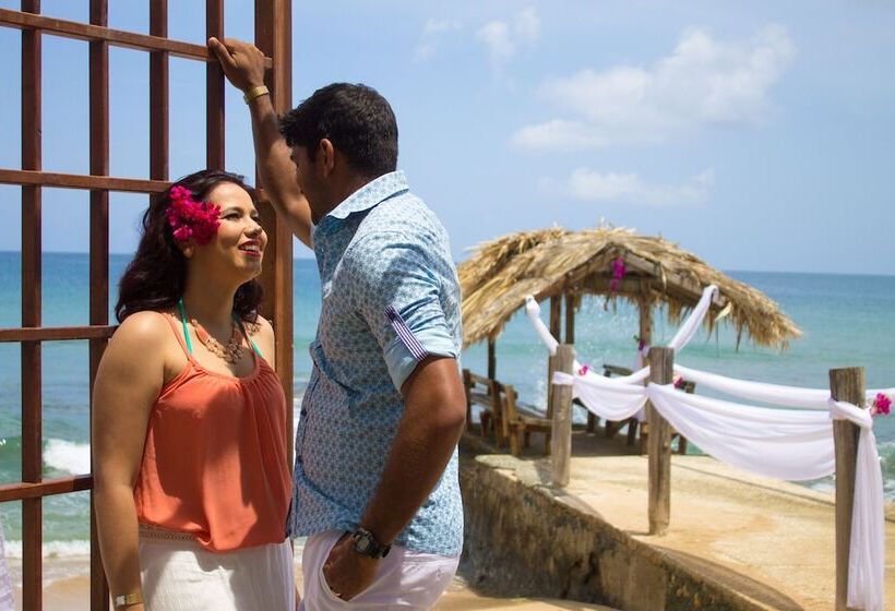 Tropikist Beach Hotel & Resort