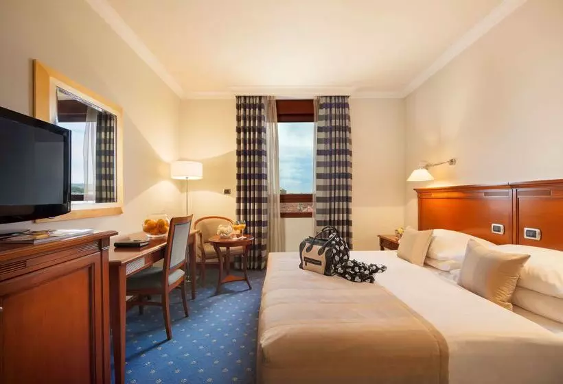 Best Western Premier Hotel Astoria