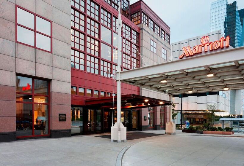 هتل Cleveland Marriott Downtown At Key Tower