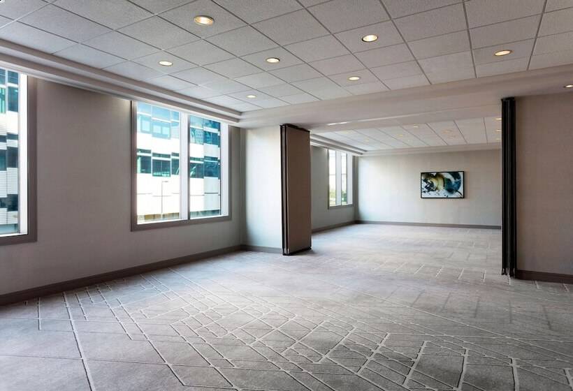 هتل Cleveland Marriott Downtown At Key Tower