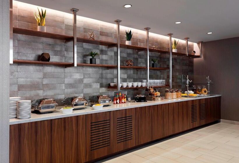 هتل Cleveland Marriott Downtown At Key Tower