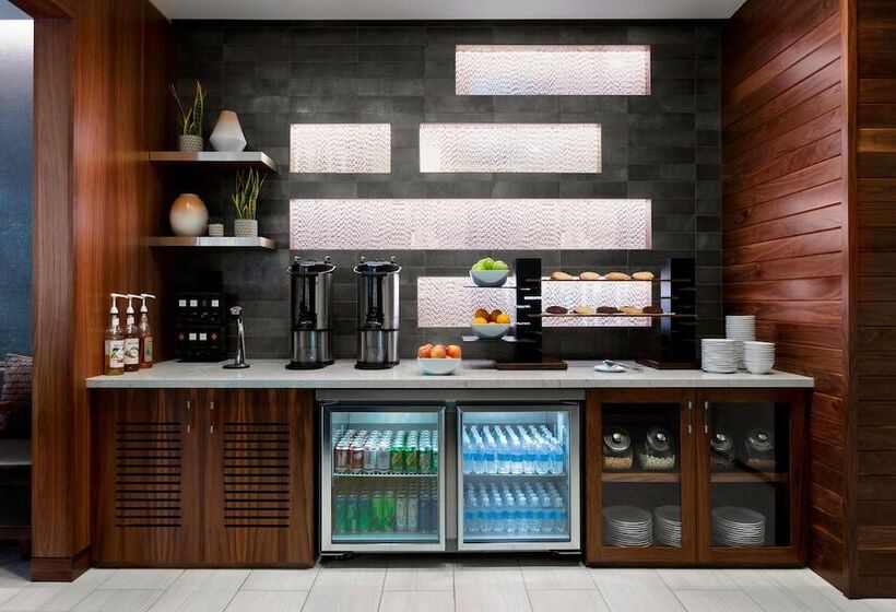 هتل Cleveland Marriott Downtown At Key Tower