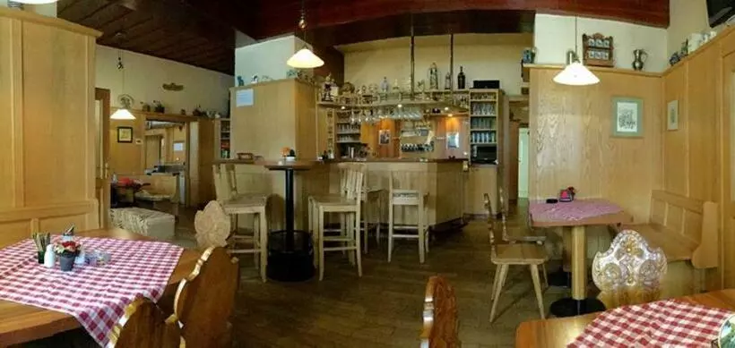 هتل Gasthof Roderich