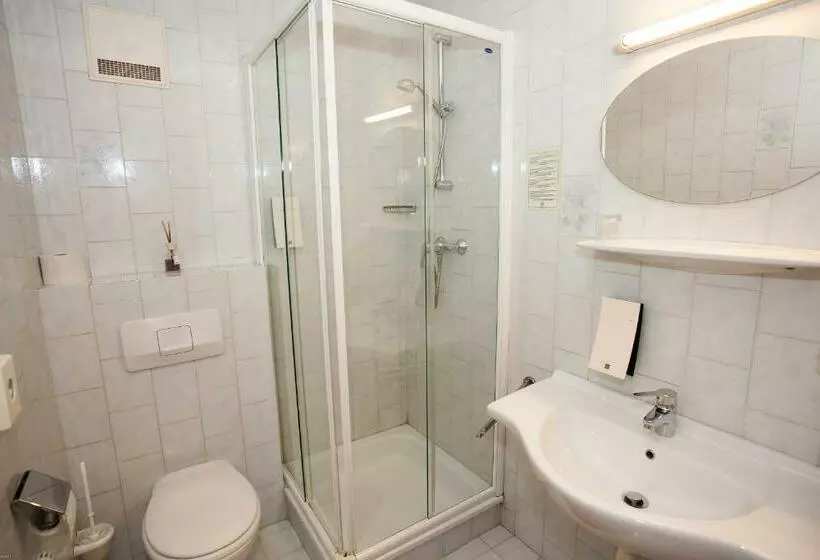 هتل Gasthof Roderich