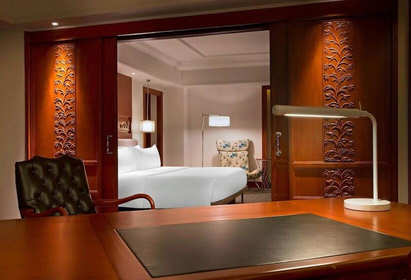 בית מלון כפרי Le Meridien Jakarta