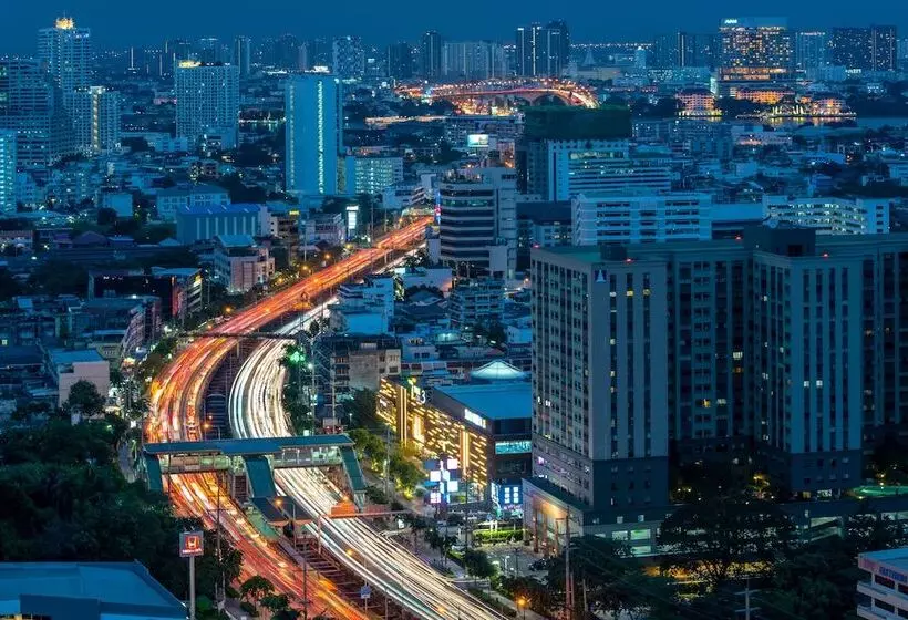 Montien Riverside Hotel Bangkok