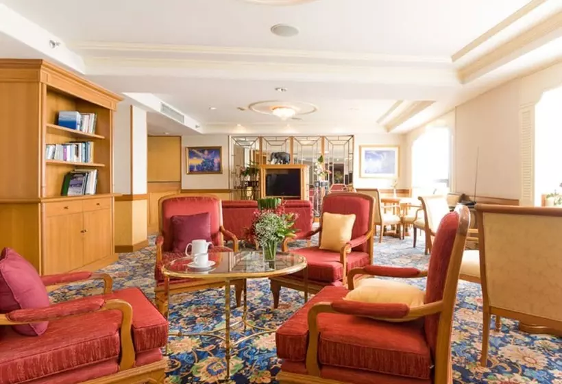 Montien Riverside Hotel Bangkok