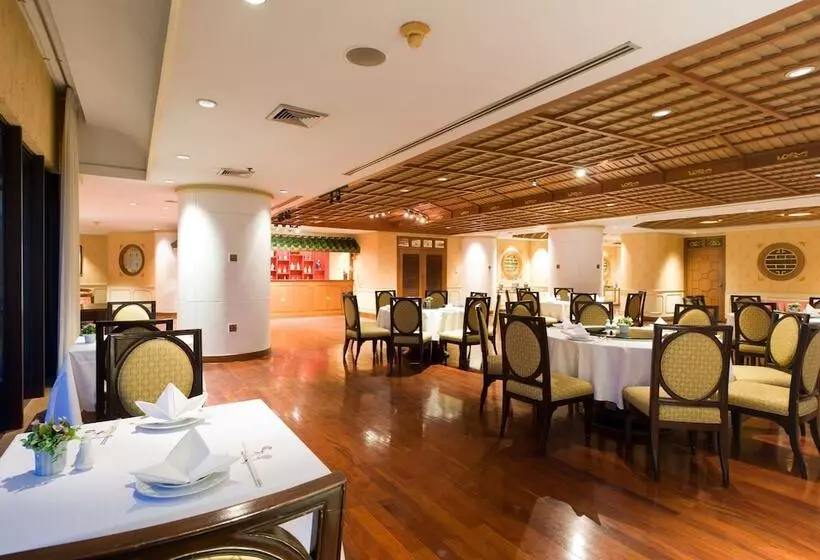 Montien Riverside Hotel Bangkok