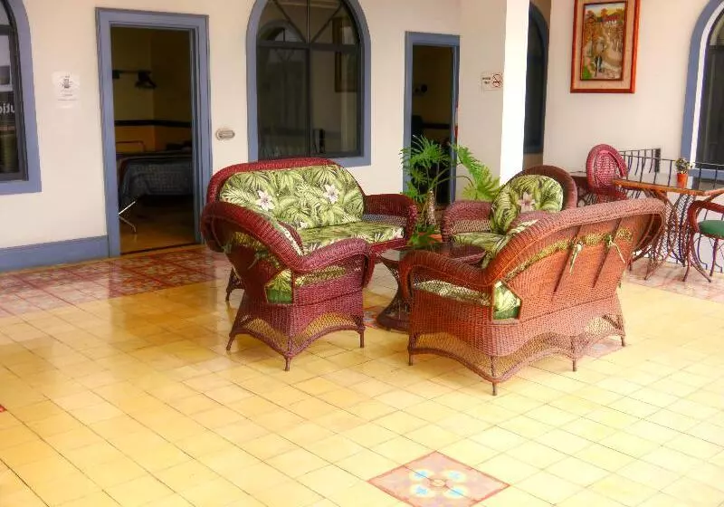 酒店 Santo Tomas / Historical Property