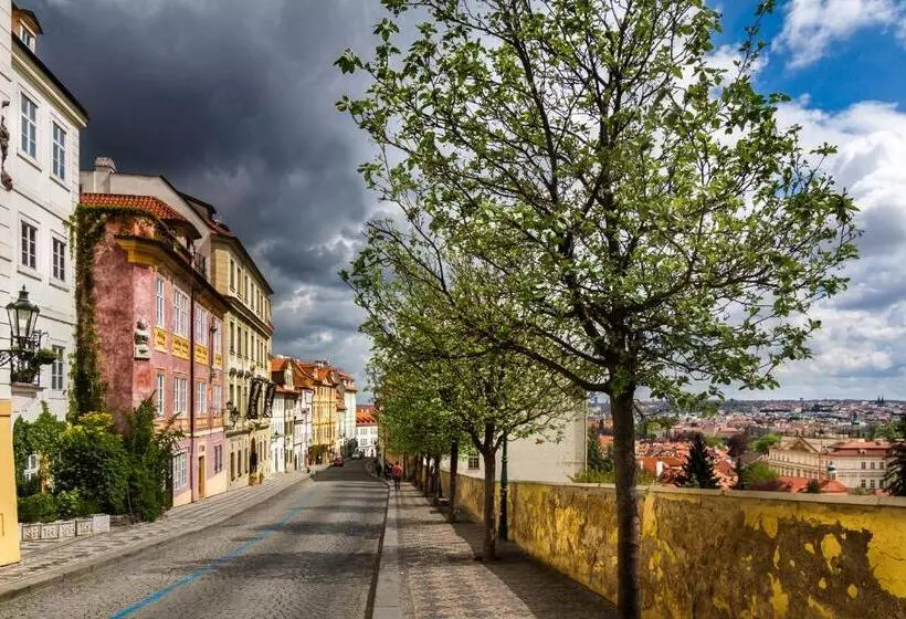 酒店 The King Charles