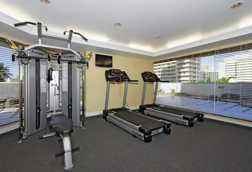 فندق Wyndham Vacation Resorts Royal Garden At Waikiki