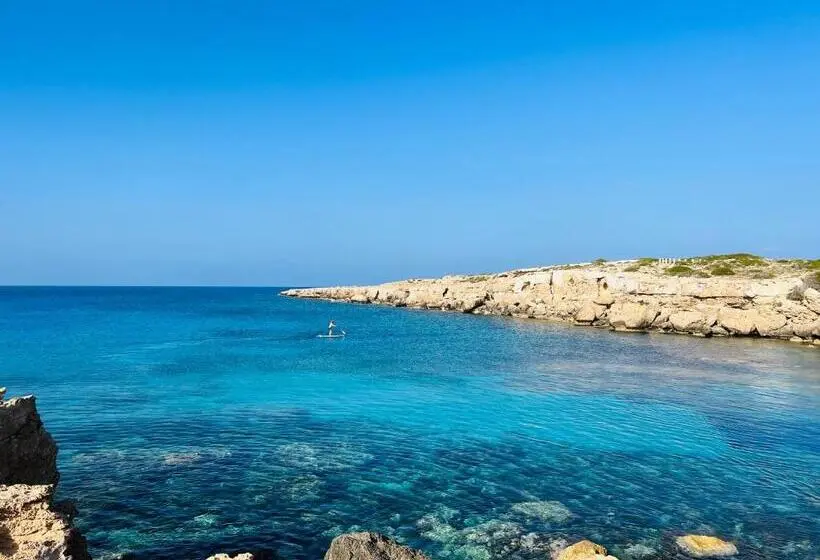 Hotelli Adelais Bay