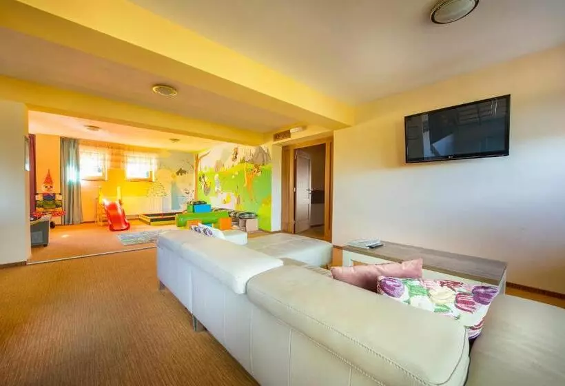 בית מלון כפרי Bystrina