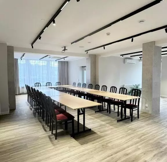 בית מלון כפרי Senator