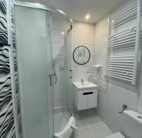 בית מלון כפרי Senator